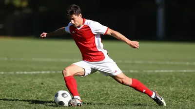 Le Mans FC a débuté sa saison de Seconde Ligue par une victoire 2-1 à Bourges, grâce à un doublé de Naomie Vagre et deux...